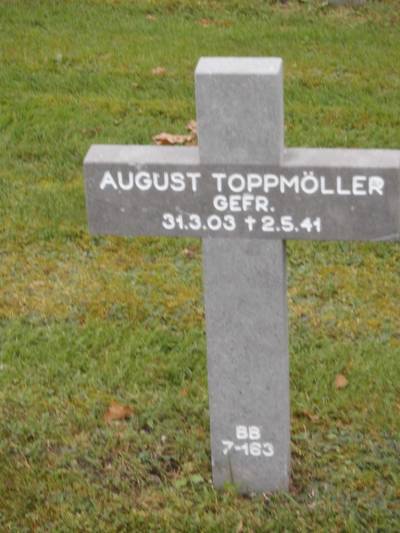 Bei der Durchsicht des Archives stellte man fest, das hier noch ein weiterer Ennigerloher seine letzte Ruhesttte gefunden hat.