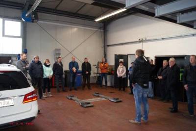 Erluterungen in der PKW-Halle
