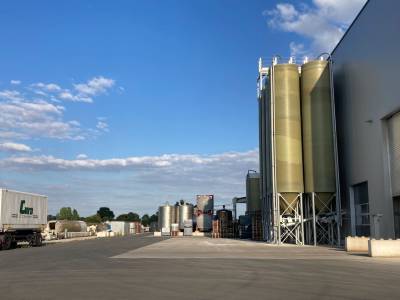 Siloanlage fr die diversen Mineralien