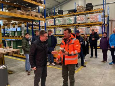 berreichung an Firmeninhaber