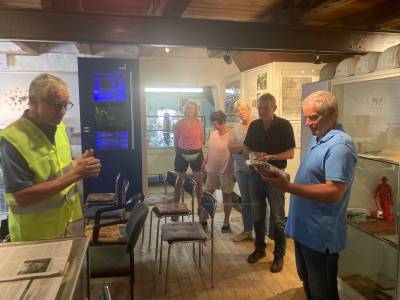 Herr Vahland bedankt sich fr das 